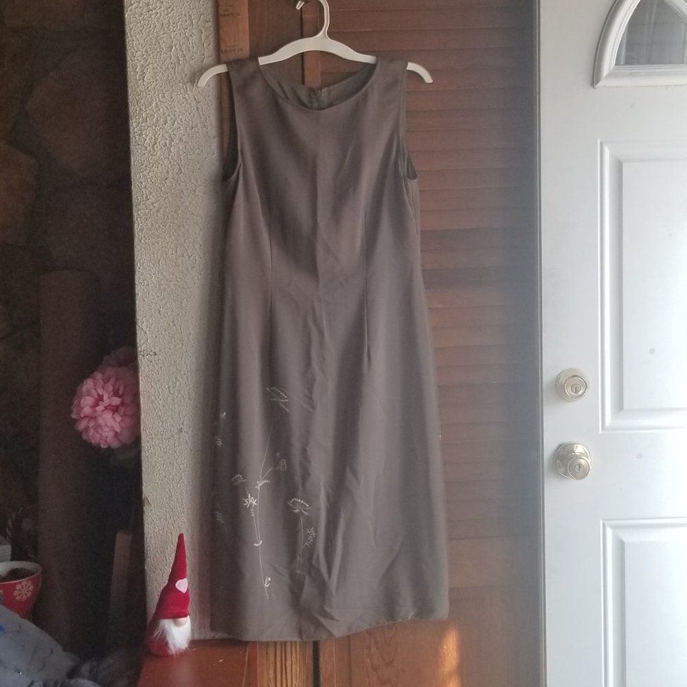 Tristan & Isuet sheath dress size 10